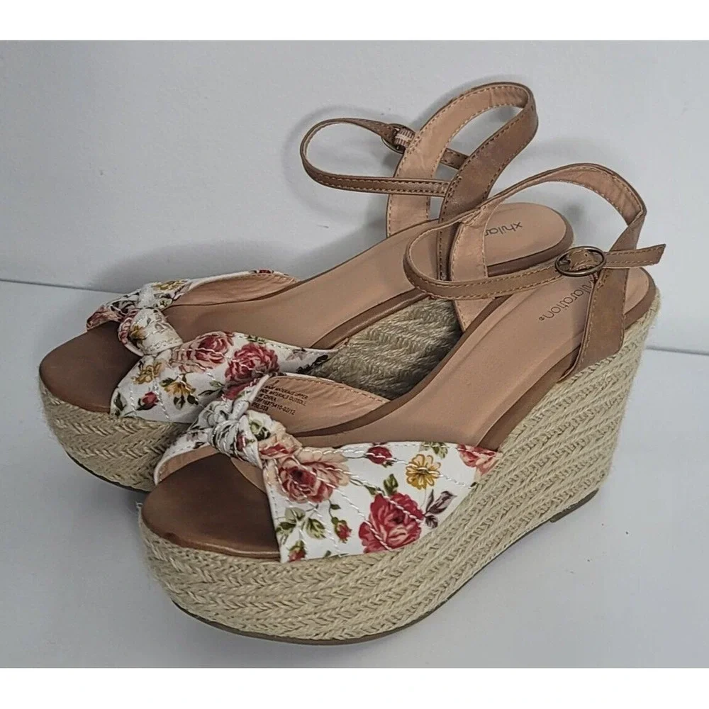 Xhilaration Womens Sandals 9 Twyla Floral Espadrille Platform Jute Wedge Heels